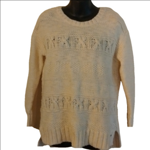 American Eagle cream colored sweater. Size small.